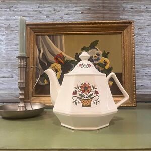 Vintage Homer Laughlin Teapot - Bayberry Pattern (MCM Dover Ironstone)